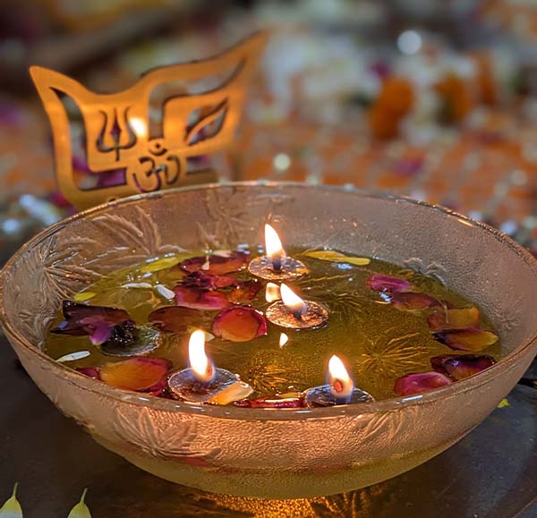 Floating Oil Wicks (Parsi Vat)- 100 Wicks